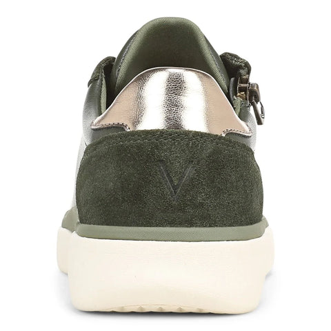 City Walk AXS Sneaker