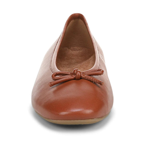 Larissa Wedge Flat