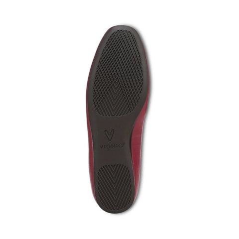 Larissa Wedge Flat