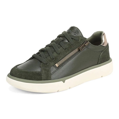 City Walk AXS Sneaker